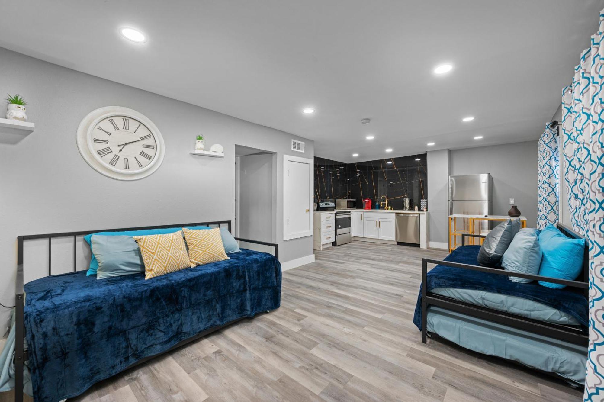 Comfortable 2Br Apt In Vibrant Houston Heights Exterior photo